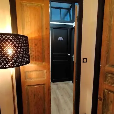 Centre Confort , 1 A 7 Personnes * Bastia (Corsica)