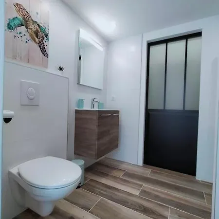 Centre Confort , 1 A 7 Personnes Bastia (Corsica)